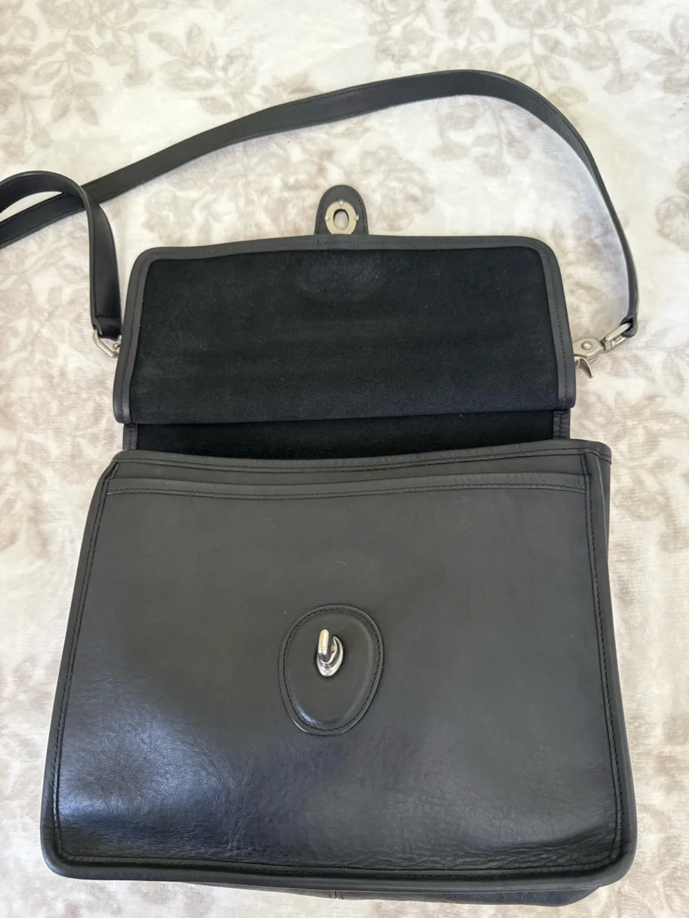 EUC Coach 9927 Willis Bag Black Glove Tanned Leather Nickel Hardware Vintage